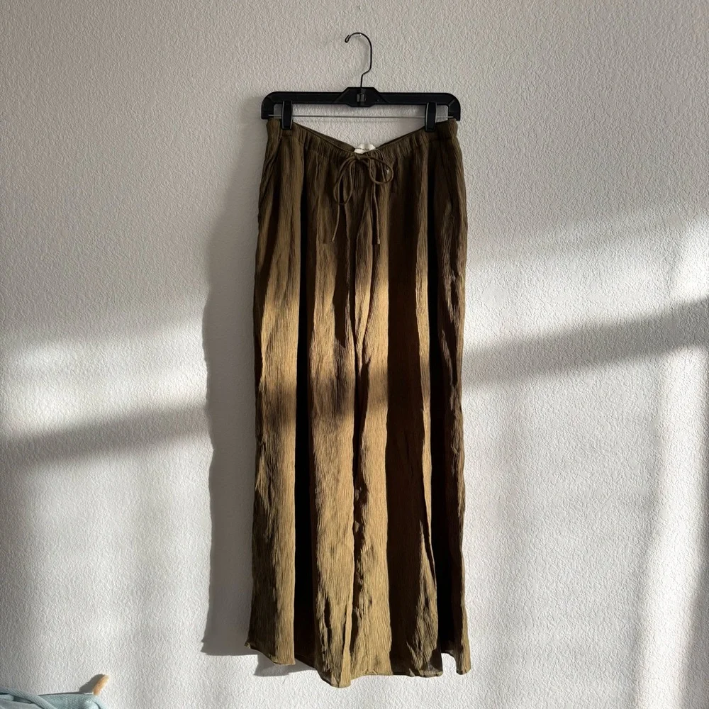 Abercrombie & Fitch Olive Wide-Leg Drawstring Pants - Picture 2 of 9